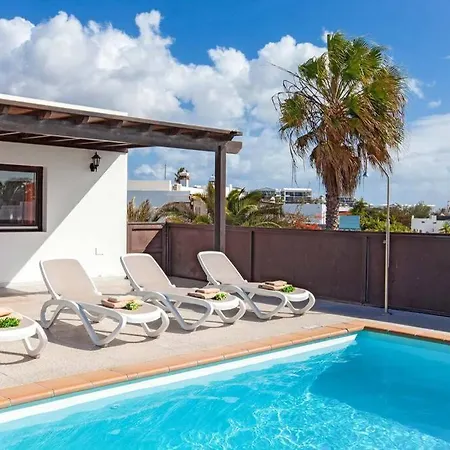 Villa Lucia, Playa Burgado